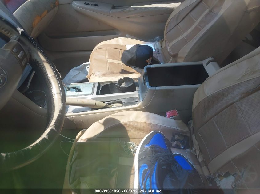 2004 Toyota Camry Solara Sle V6 VIN: 4T1CA30P94U009590 Lot: 39581820