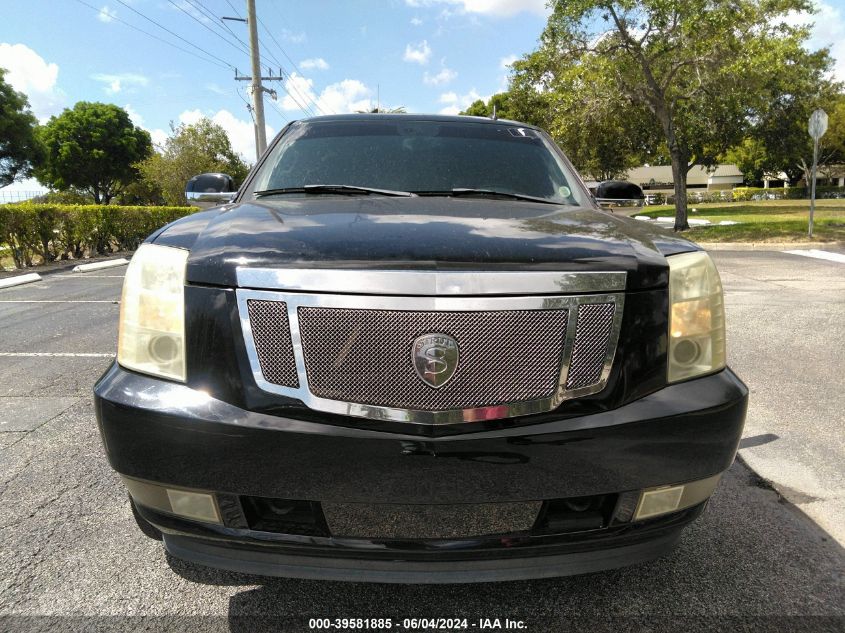 2007 Cadillac Escalade Standard VIN: 1GYFK63817R157092 Lot: 39581885