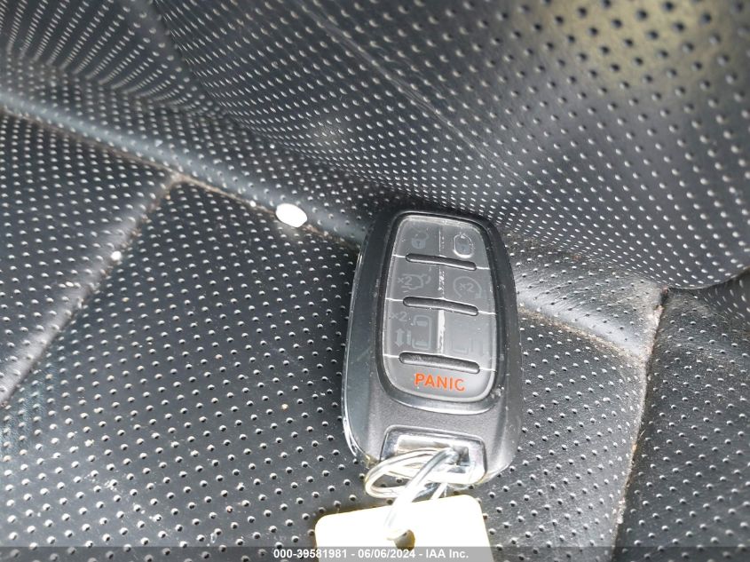 2020 Chrysler Pacifica Limited VIN: 2C4RC1GG0LR111715 Lot: 39581981