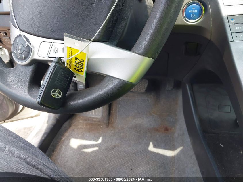 2014 Toyota Prius Two VIN: JTDKN3DU9E1823181 Lot: 39581983