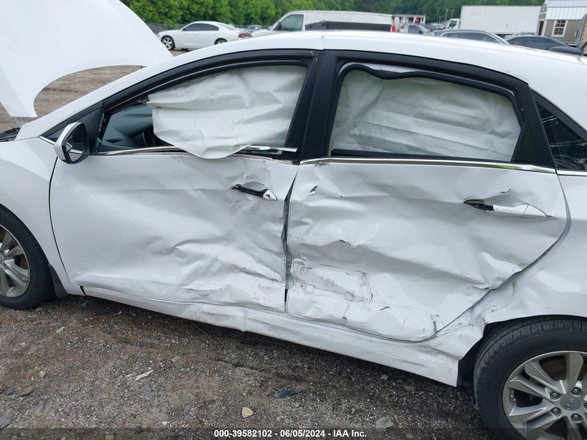 2014 Hyundai Elantra Gt VIN: KMHD35LHXEU215517 Lot: 39582102