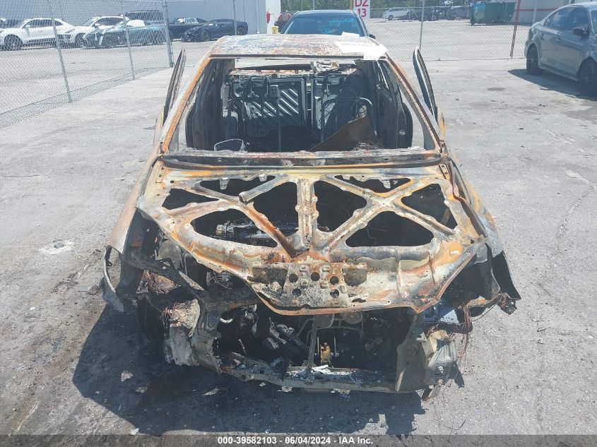 2003 Toyota Corolla Le VIN: JTDBR32E030040429 Lot: 39582103