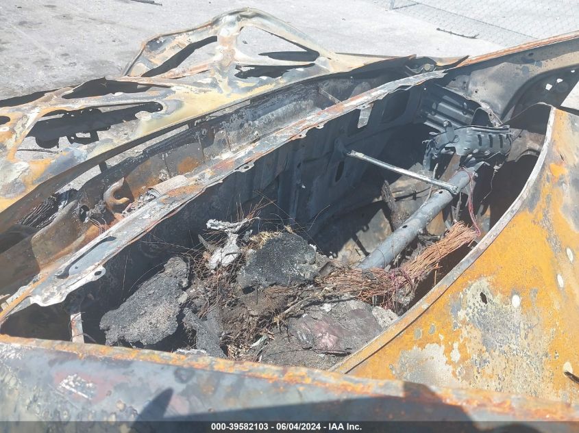 2003 Toyota Corolla Le VIN: JTDBR32E030040429 Lot: 39582103