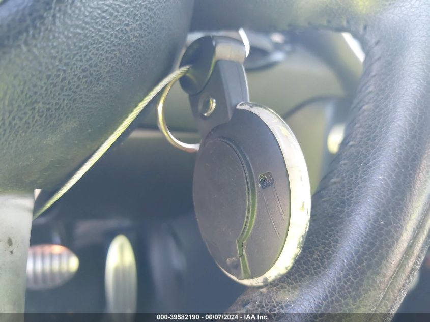 2008 Mini Cooper S Clubman VIN: WMWMM33548TP87170 Lot: 39582190