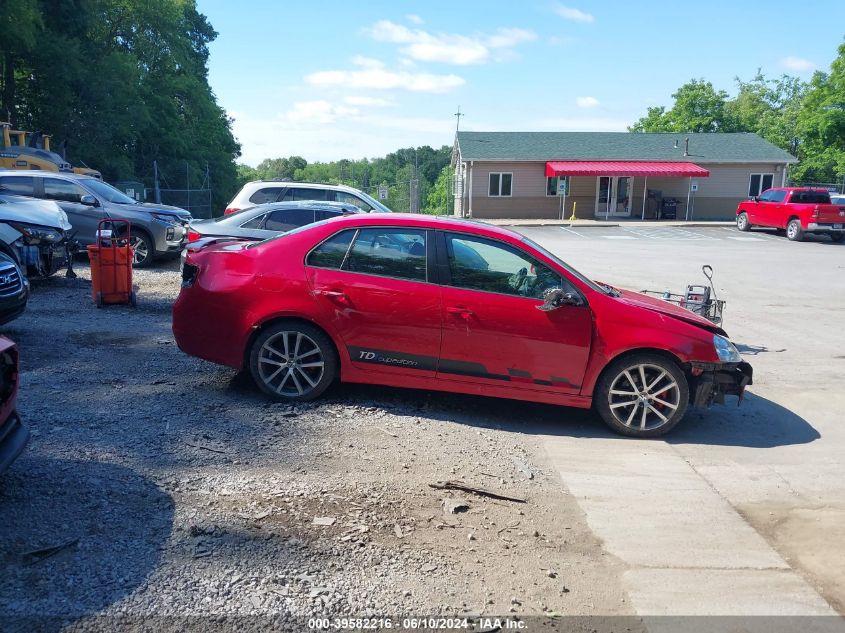 2010 Volkswagen Jetta Tdi Cup Edition VIN: 3VWHL7AJ7AM077891 Lot: 39582216