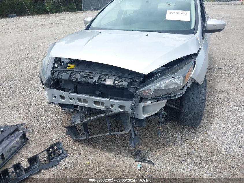 2018 Ford Focus Se VIN: 1FADP3FE2JL200823 Lot: 39582302