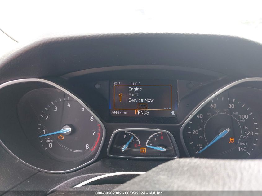 2018 Ford Focus Se VIN: 1FADP3FE2JL200823 Lot: 39582302