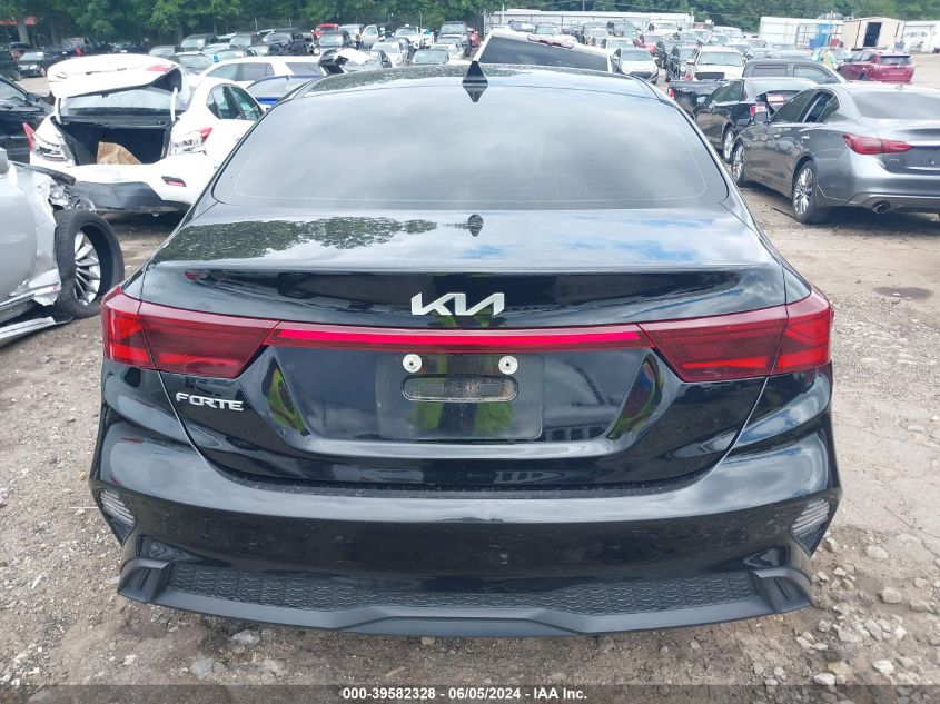 2022 Kia Forte Lxs VIN: 3KPF24AD5NE481570 Lot: 39582328