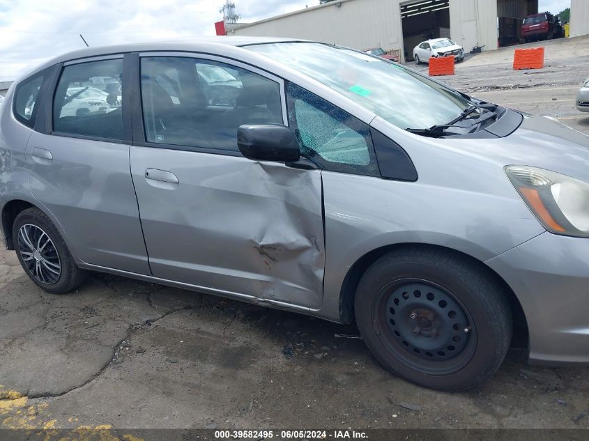 2010 Honda Fit VIN: JHMGE8H25AS003808 Lot: 39582495