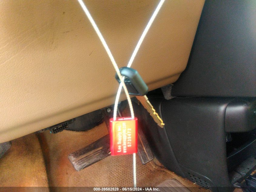 2002 Pontiac Montana M16 W/1Sa Pkg. VIN: 1GMDX03E32D249534 Lot: 39582528