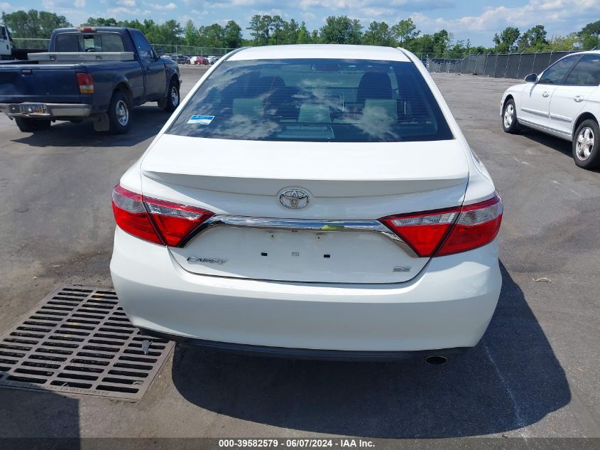 2015 Toyota Camry Se VIN: 4T1BF1FK2FU067010 Lot: 39582579