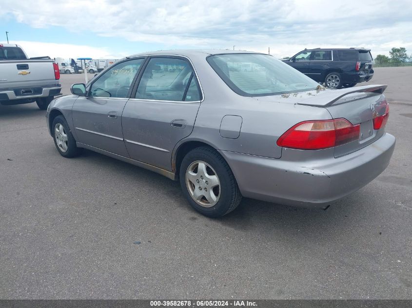 2000 Honda Accord 3.0 Ex VIN: 1HGCG1657YA093043 Lot: 39582678