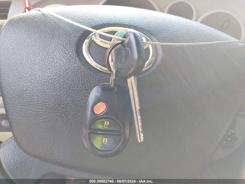 2008 Toyota Tundra Sr5 5.7L V8 VIN: 5TFEV54148X052807 Lot: 39582748