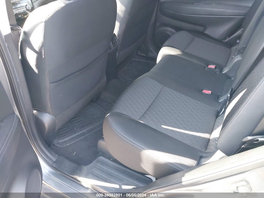 2017 Nissan Rogue Sv VIN: KNMAT2MV7HP530093 Lot: 39582801