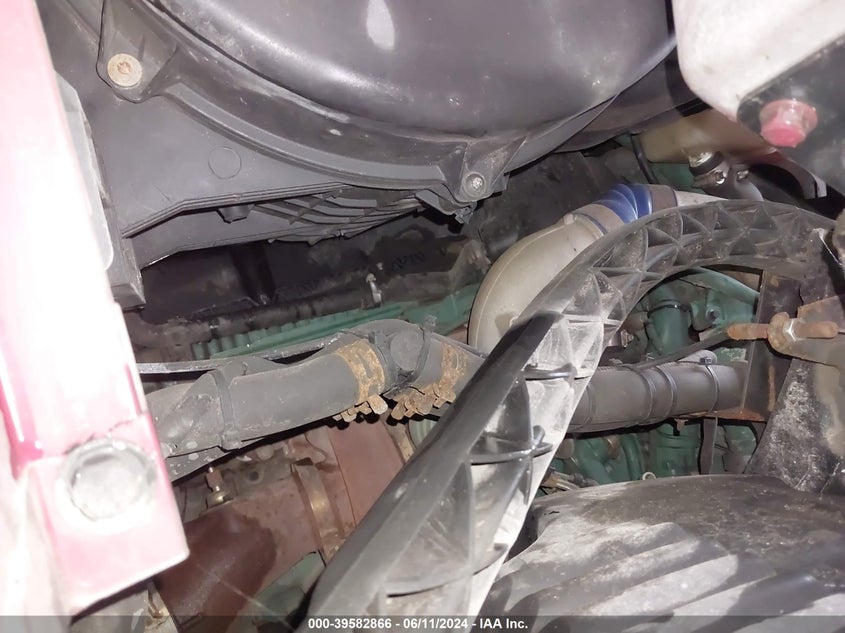 2016 Volvo Vn Vnl VIN: 4V4NC9EH7GN940037 Lot: 39582866