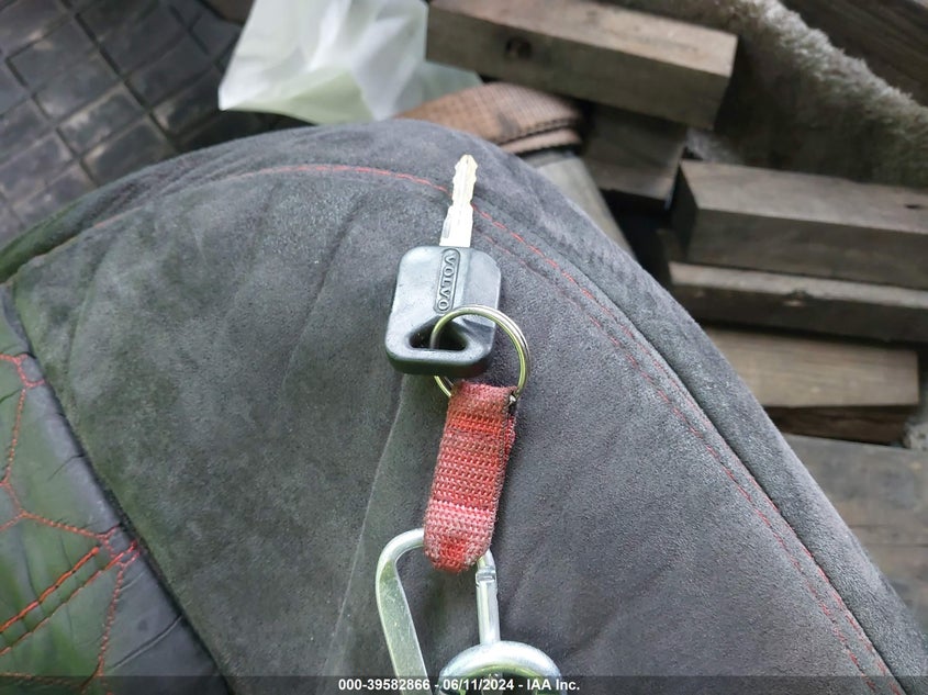 2016 Volvo Vn Vnl VIN: 4V4NC9EH7GN940037 Lot: 39582866