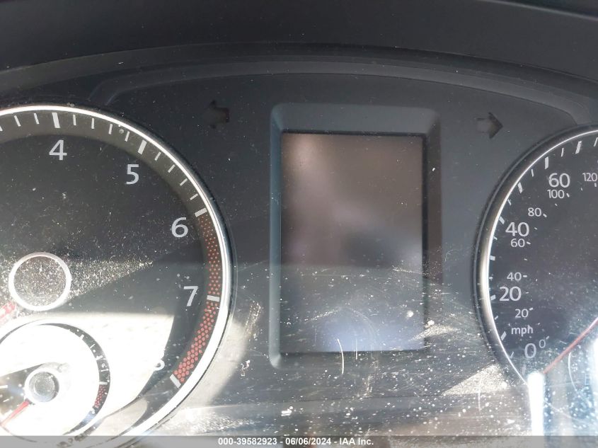 2013 Volkswagen Passat 2.5L Sel Premium VIN: 1VWCH7A36DC029365 Lot: 39582923