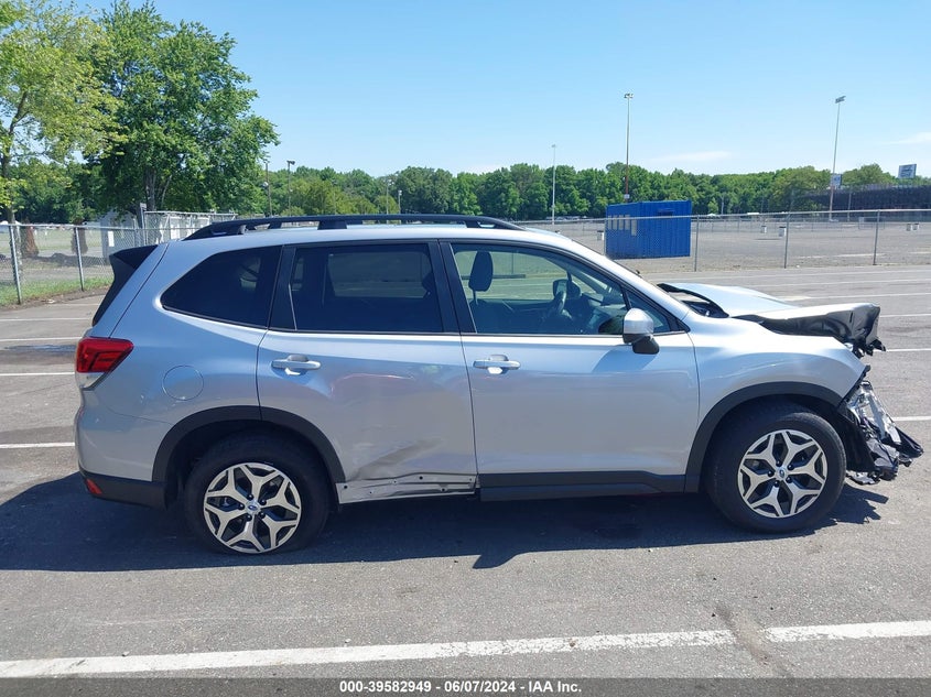 2024 Subaru Forester Premium VIN: JF2SKADC0RH485317 Lot: 39582949