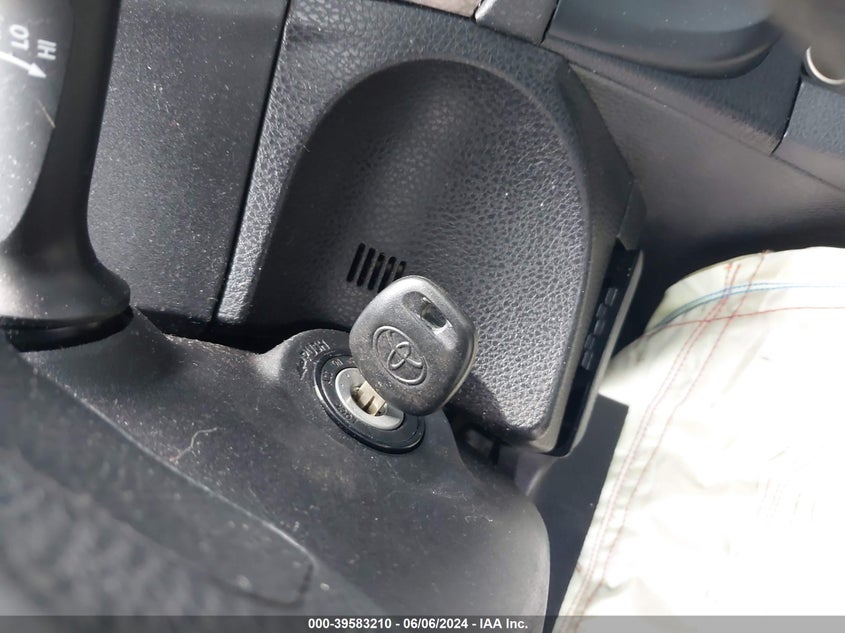 2016 Toyota Corolla L VIN: 2T1BURHE0GC521527 Lot: 39583210