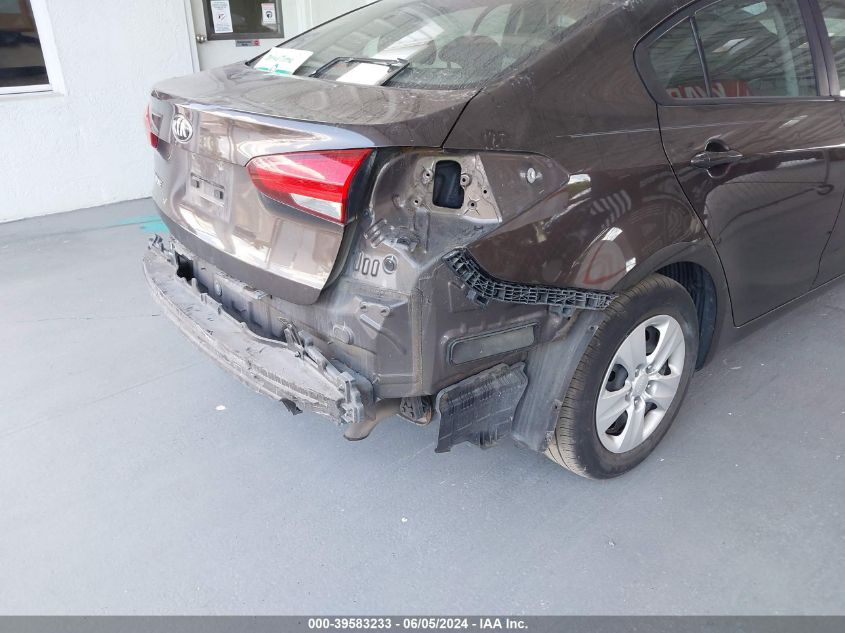 2017 Kia Forte Lx VIN: 3KPFK4A74HE087394 Lot: 39583233