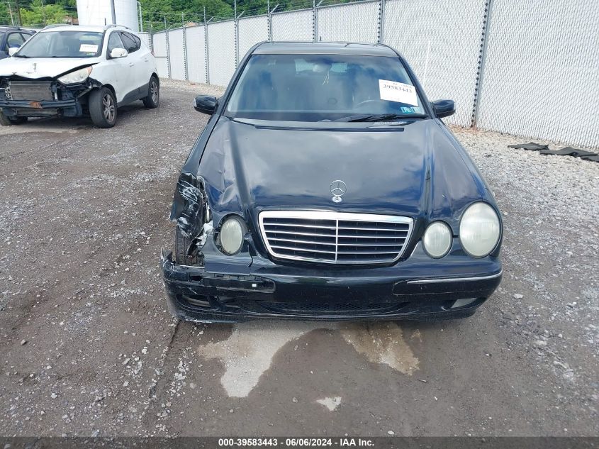2000 Mercedes-Benz E 320 4M VIN: WDBJF82JXYX037257 Lot: 39583443