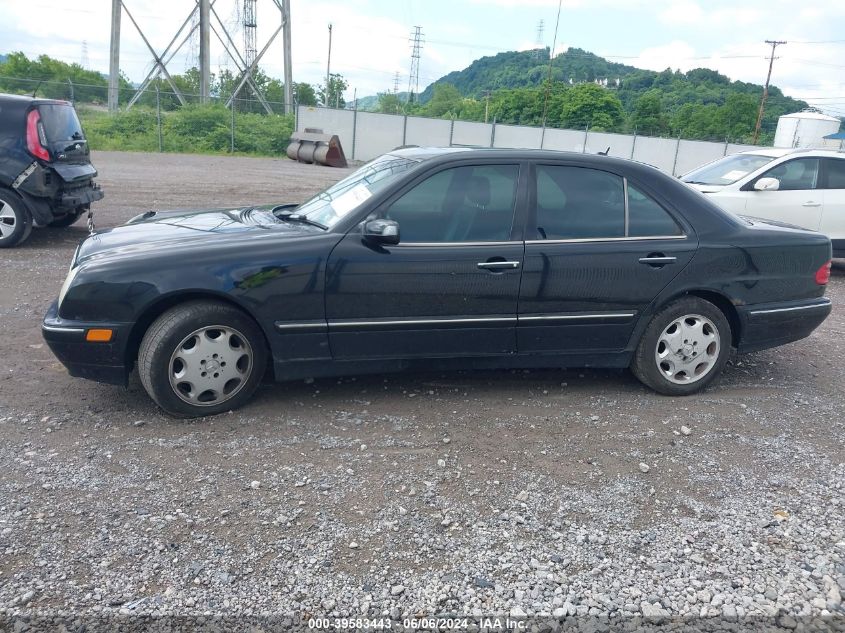 2000 Mercedes-Benz E 320 4M VIN: WDBJF82JXYX037257 Lot: 39583443