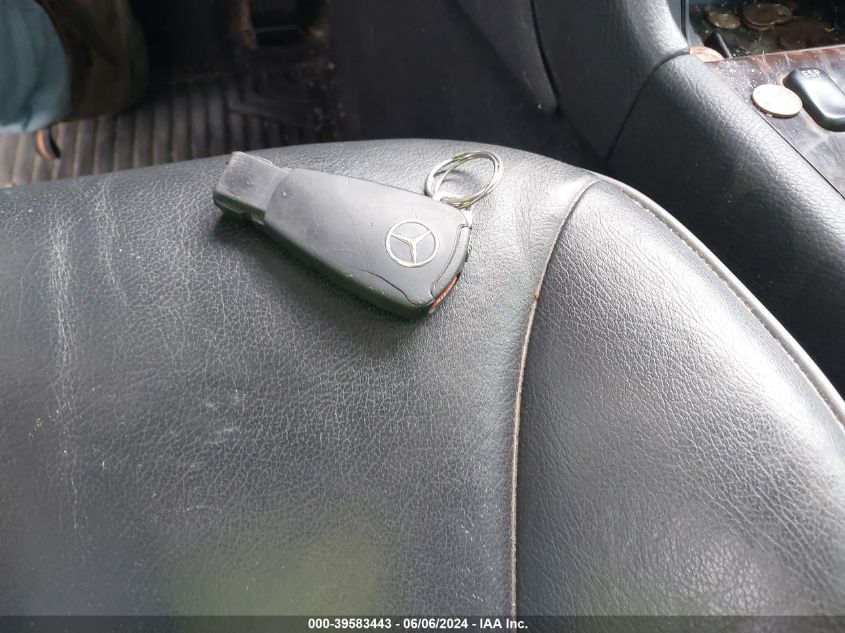 2000 Mercedes-Benz E 320 4M VIN: WDBJF82JXYX037257 Lot: 39583443