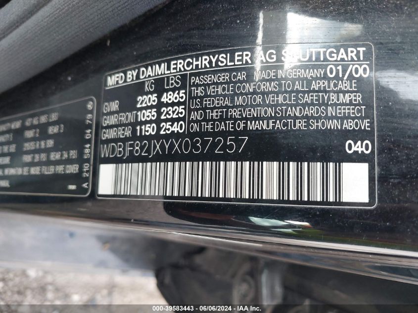 2000 Mercedes-Benz E 320 4M VIN: WDBJF82JXYX037257 Lot: 39583443