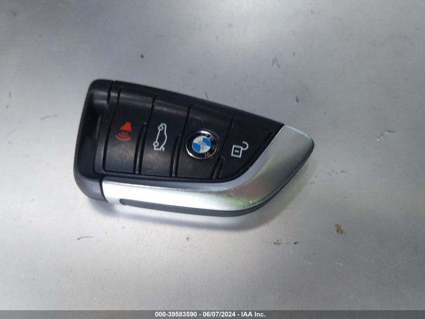 VIN 5UXTR7C57KLF34800 2019 BMW X3 SDRIVE30I