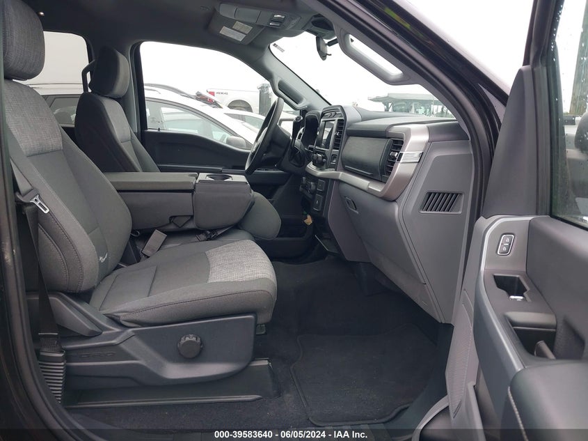 VIN 1FTEW1C52PKD44641 2023 FORD F-150 XLT