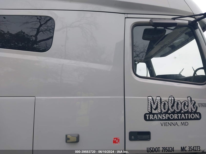 2020 Volvo Vnl VIN: 4V4NC9EH1LN215740 Lot: 39583720