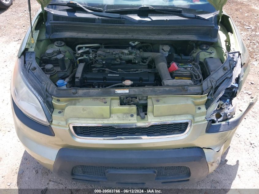 2010 Kia Soul + VIN: KNDJT2A27A7102489 Lot: 39583766