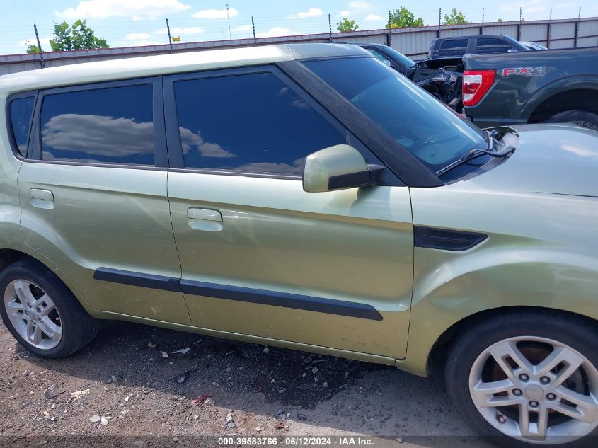2010 Kia Soul + VIN: KNDJT2A27A7102489 Lot: 39583766