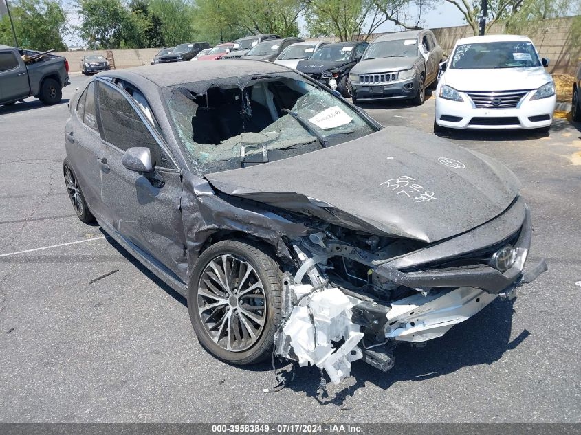 4T1B11HK3JU612846 2018 TOYOTA CAMRY - Image 1