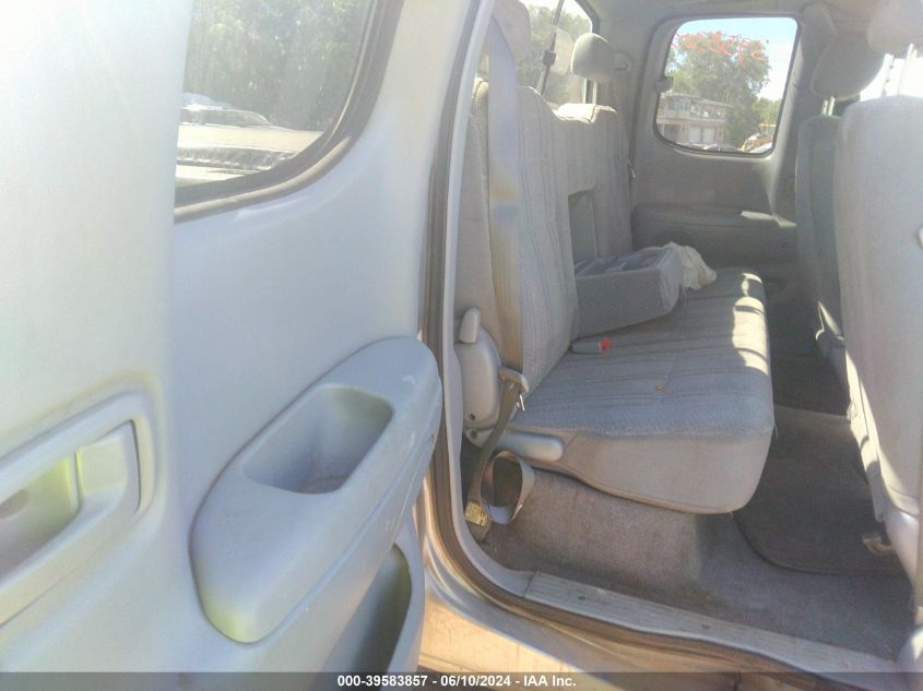 2001 Toyota Tundra Sr5 V8 VIN: 5TBRT34101S208454 Lot: 39583857