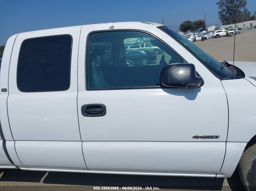 2000 Chevrolet Silverado 1500 VIN: 2GCEC19WXY1362752 Lot: 39583969