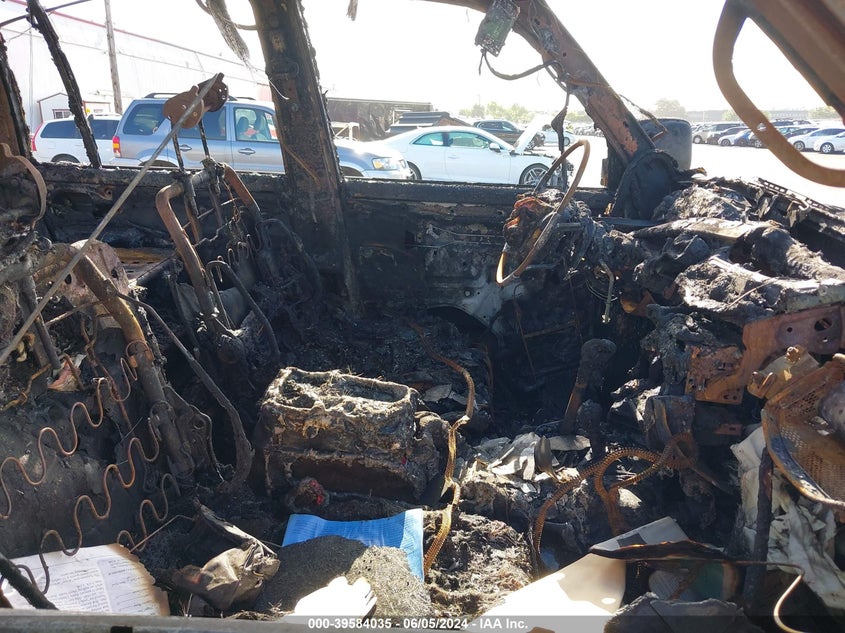 1997 Toyota Land Cruiser VIN: JT3HJ85J2V0174051 Lot: 39584035