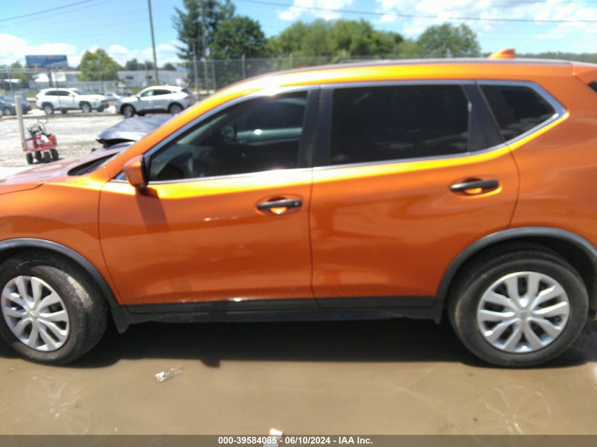2017 Nissan Rogue S VIN: JN8AT2MT0HW400522 Lot: 39584085