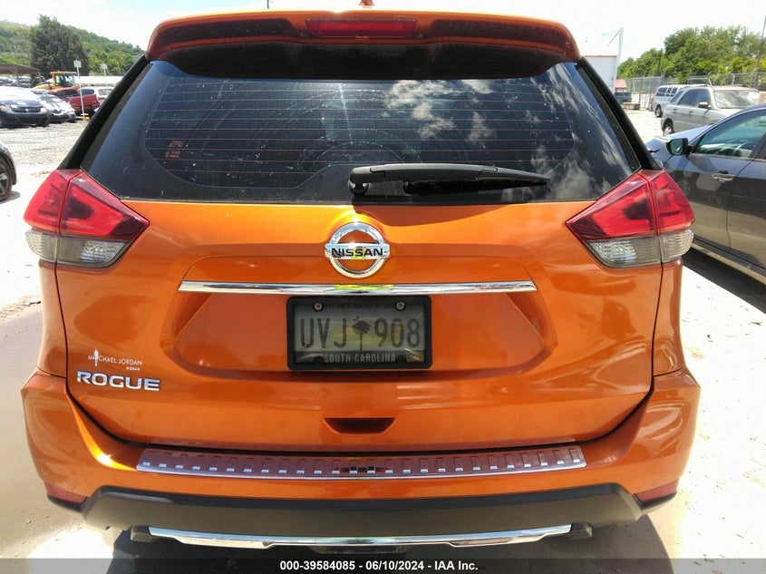 2017 Nissan Rogue S VIN: JN8AT2MT0HW400522 Lot: 39584085