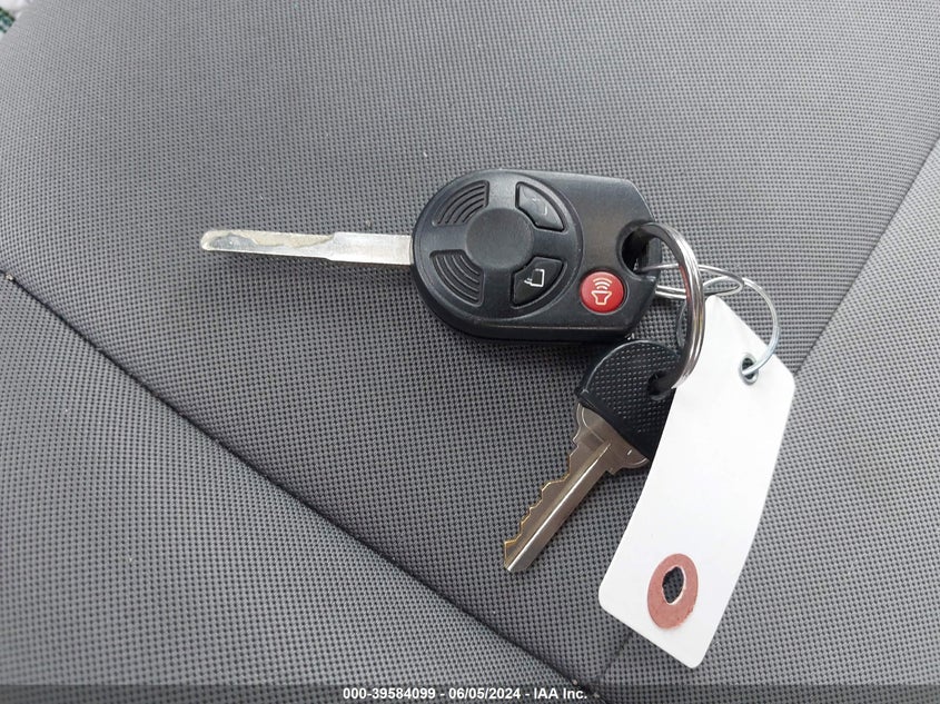 2017 Ford Escape S VIN: 1FMCU0F70HUC96370 Lot: 39584099