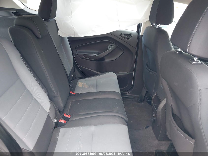 2017 Ford Escape S VIN: 1FMCU0F70HUC96370 Lot: 39584099