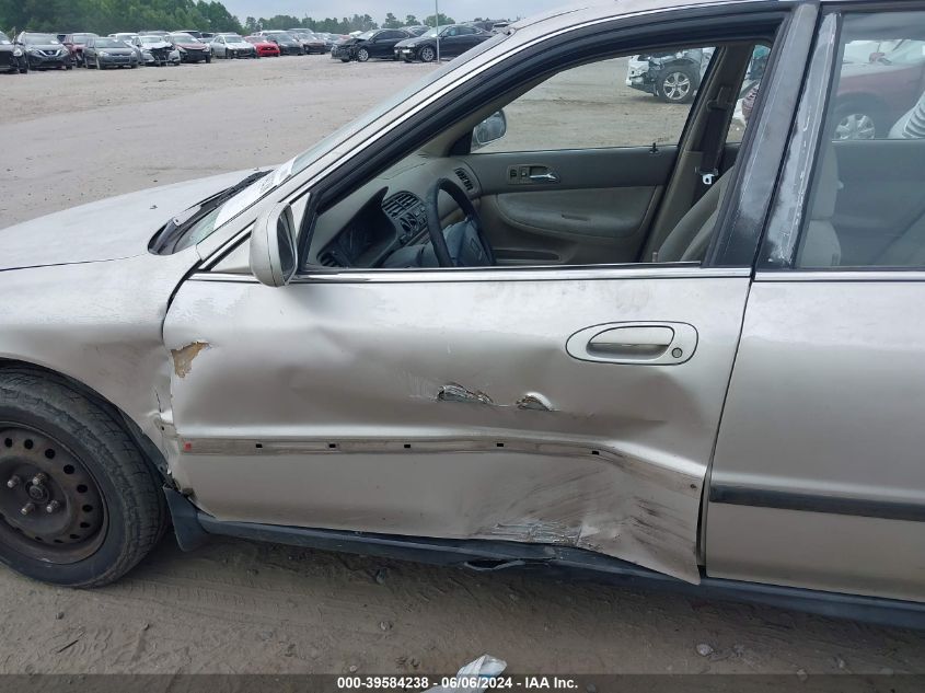 1996 Honda Accord Lx/Ex VIN: 1HGCD5637TA022920 Lot: 39584238