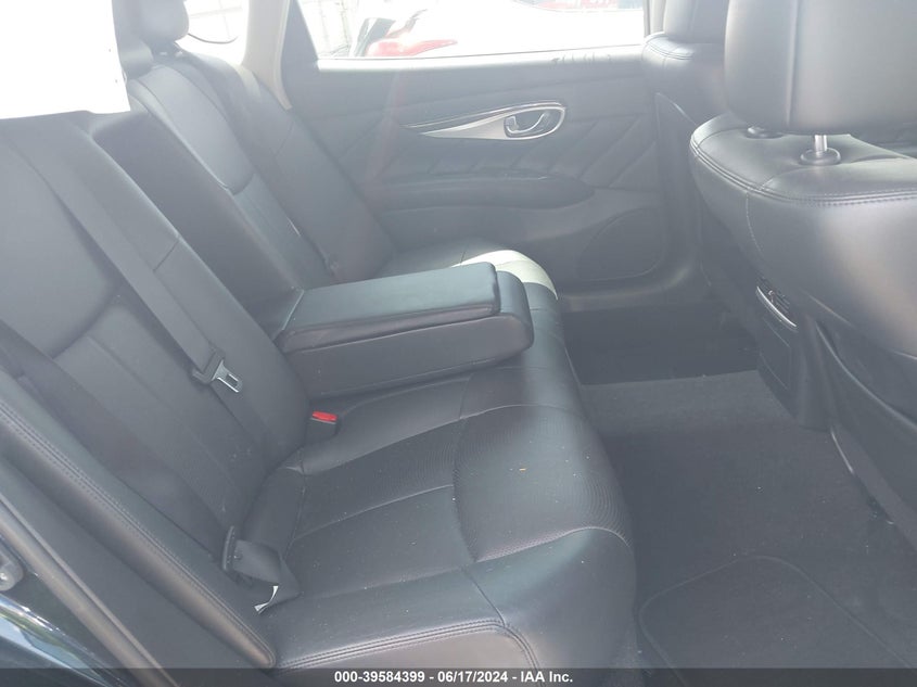 JN1BY1PR2JM370309 2018 Infiniti Q70L 3.7X Luxe