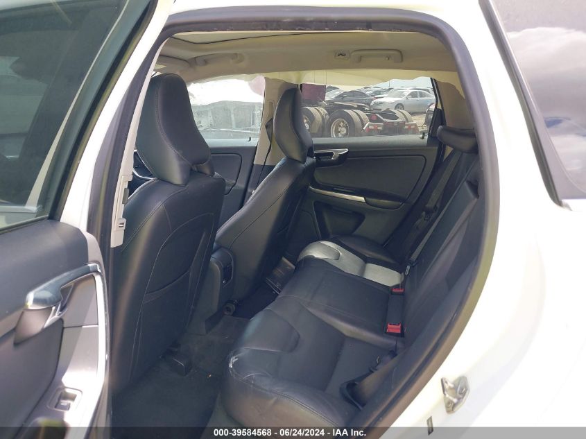 2016 Volvo Xc60 T5 Drive-E Premier VIN: YV440MDK8G2781348 Lot: 39584568