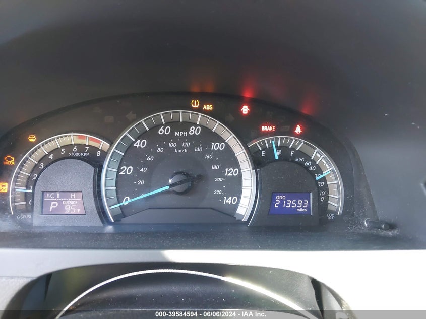 2013 Toyota Camry Se VIN: 4T1BF1FK1DU643425 Lot: 39584594