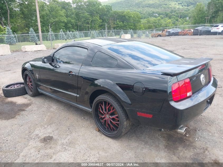 2007 Ford Mustang V6 Deluxe/V6 Premium VIN: 1ZVFT80N975320200 Lot: 39584637