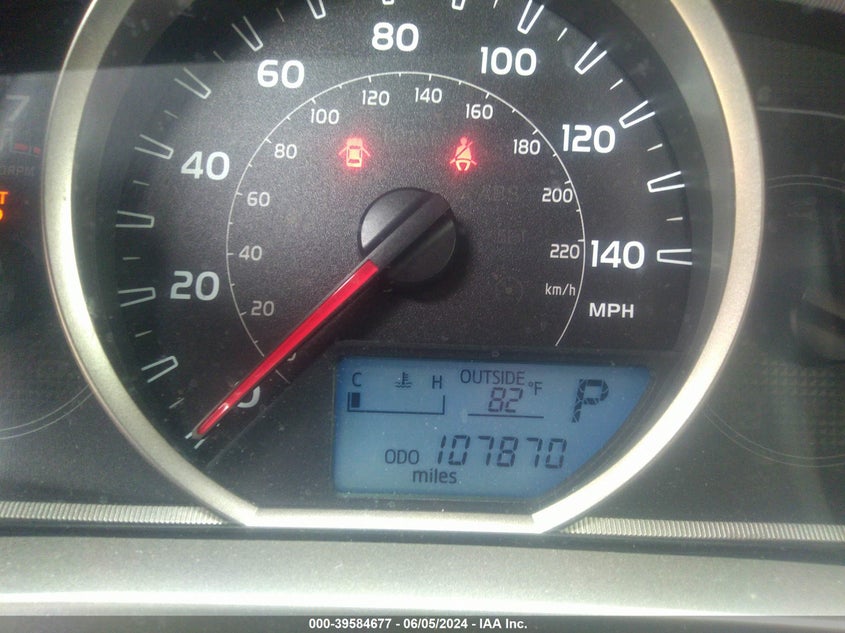 2013 TOYOTA RAV4 XLE - JTMRFREV2D5004705