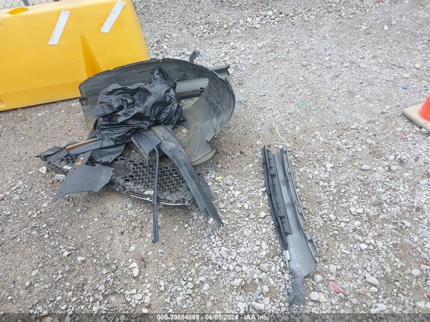 2016 Kia Sorento 2.4L L VIN: 5XYPG4A30GG150091 Lot: 39584869