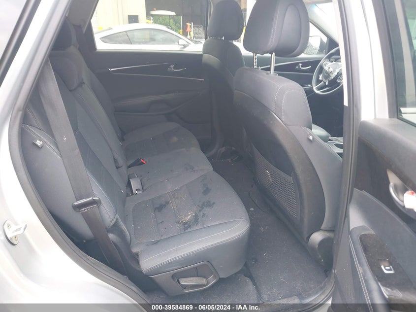 2016 Kia Sorento 2.4L L VIN: 5XYPG4A30GG150091 Lot: 39584869