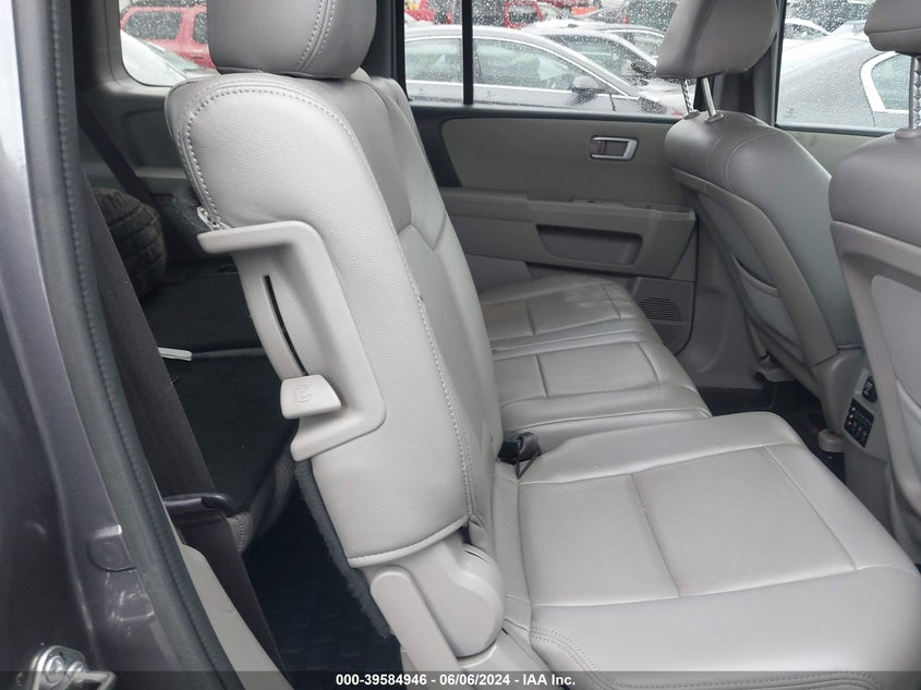 2015 Honda Pilot Se VIN: 5FNYF3H33FB032582 Lot: 39584946